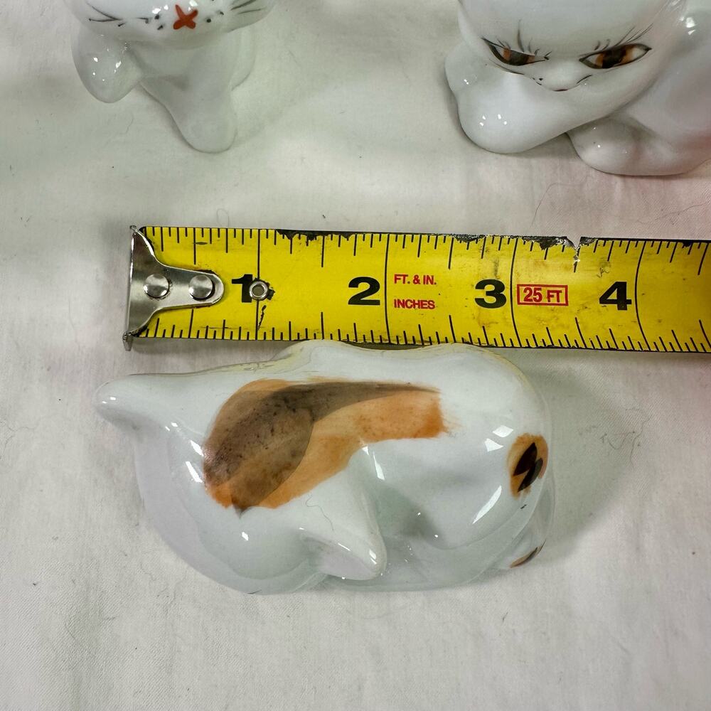 VTG Set 4 Porcelain Cat Figurines White & Tricolored Collectible Miniatures - Picture 8 of 9